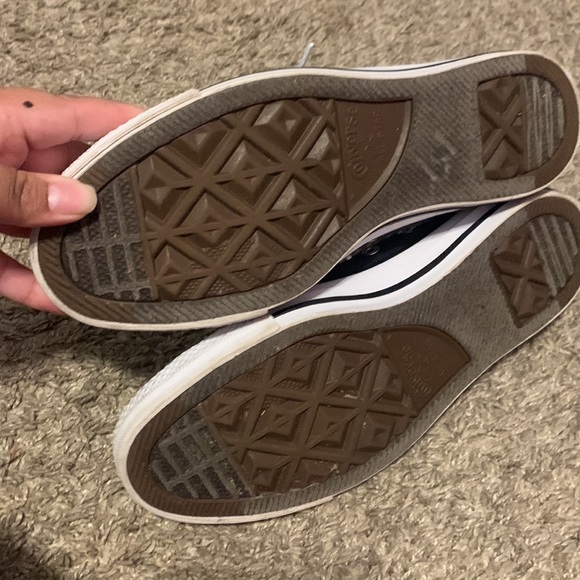 Converse - Picture 2 of 4